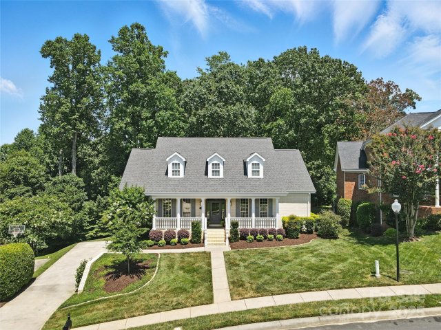 9012 Arrington Manor Place sold home in Holly Hill Farms, Charlotte, NC