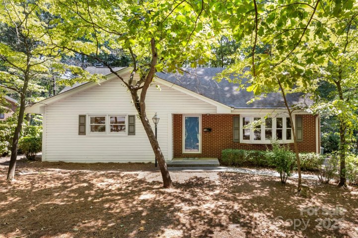 1212 Monroe Drive sold home in Sherwood Forest, Gastonia, NC