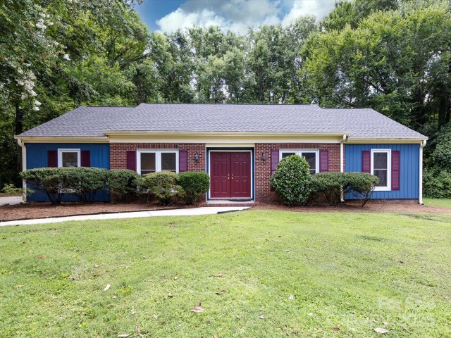 7100 Lea Wood Lane sold home in Chestnut Lake, Charlotte, NC