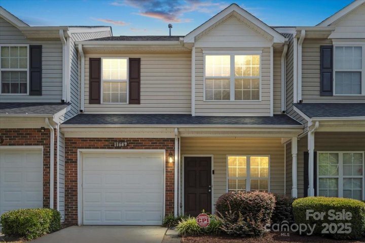 11649 Coddington Ridge Drive sold home in Rozzelles Landing, Charlotte, NC