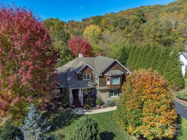 112 Twin Courts Drive sold home in Reems Creek Golf Community, Weaverville, NC
