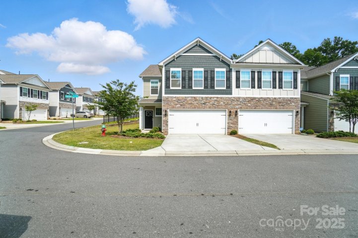 3878 Fairlady Lane sold home in Avondale, Indian Land, SC