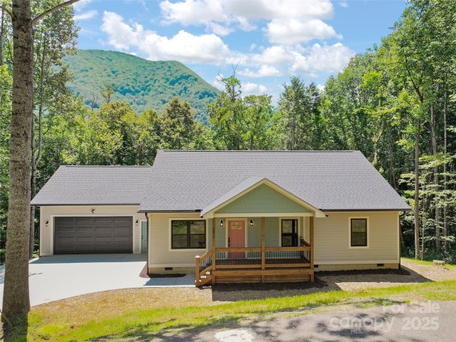 255 Davy Crockett Drive sold home in Fisher Ridge, Maggie Valley, NC