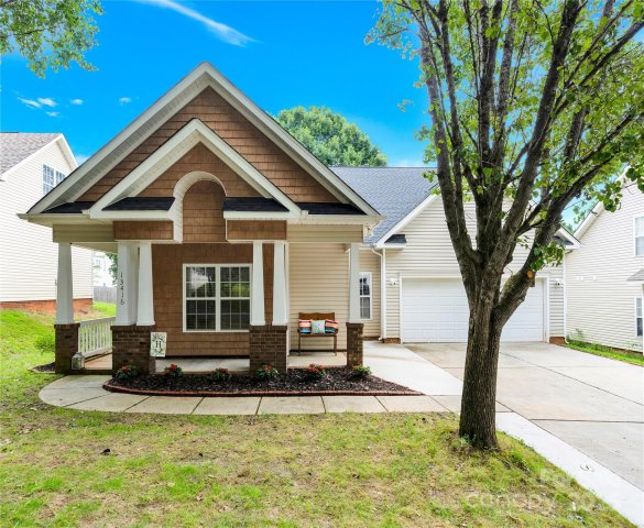 13416 Glenwyck Lane sold home in Glenwyck, Huntersville, NC
