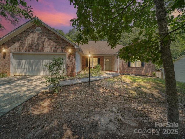 129 Brookshire Drive sold home in Huntington Place, Fort Mill, SC