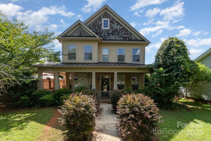 11640 Galashiels Drive sold home in The Oaks At Mcilwaine, Huntersville, NC
