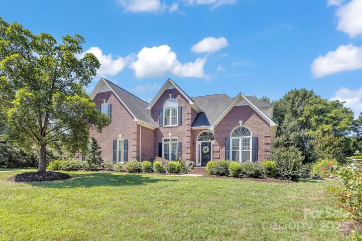 818 Kings Crossing Drive 62 sold home in Kings Crossing, Concord, NC