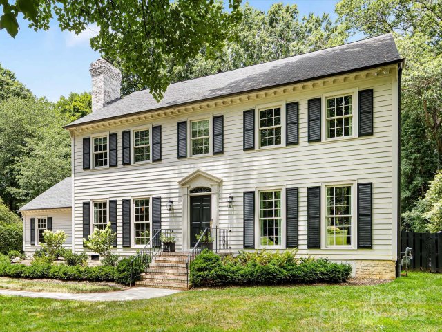2912 Wheelock Road sold home in Deering Oaks, Charlotte, NC