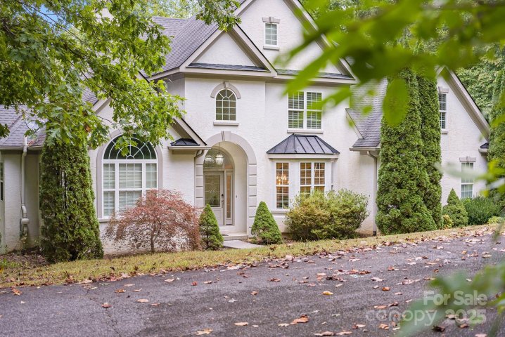 Homes in Rock Creek, Zirconia