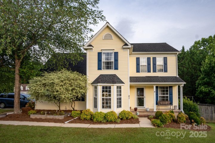 121 S Tanninger Road sold home in Runnymeade, Mount Holly, NC