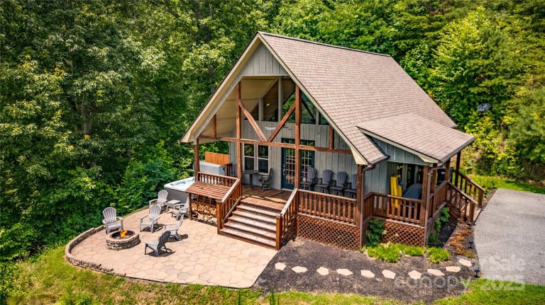 343 Rio Bravo Drive sold home in Riverside Acres, Sylva, NC