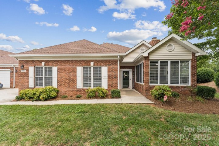 8533 Windsor Ridge Drive sold home in Windsor Oaks, Charlotte, NC