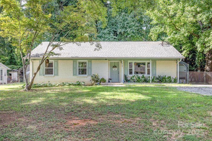 5107 Delivau Drive sold home in Hope Valley, Charlotte, NC