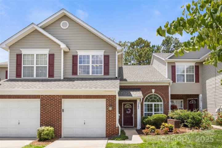 3405 Summerfield Ridge Lane sold home in Summerfield, Matthews, NC