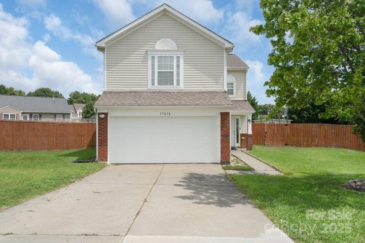 15210 Pangborn Place sold home in Steelecroft Place, Charlotte, NC