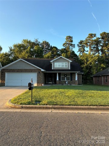 113 Newport Drive sold home in Manchester Place, Kannapolis, NC