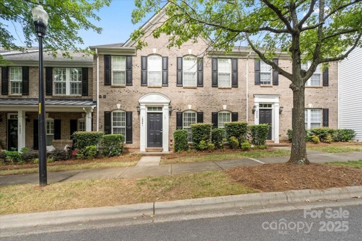 19241 Lake Norman Cove Drive sold home in Lake Norman Cove at Jetton, Cornelius, NC