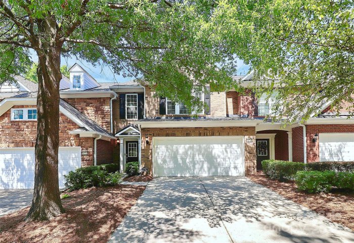 16714 Whitekirk Place sold home in Ardrey Kell Villages, Charlotte, NC