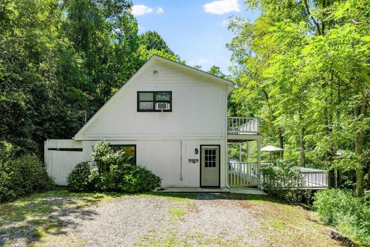 53 Hackberry Lane sold home in Countryside Acres, Waynesville, NC
