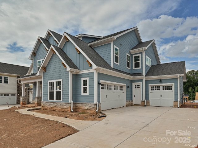 13722 Glennmayes Drive sold home in Coventry Glen, Huntersville, NC