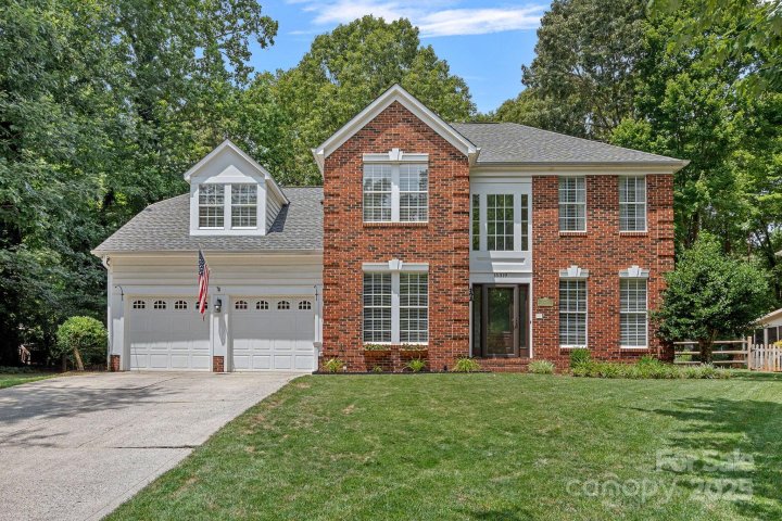 15319 Great Glen Lane sold home in Wynfield Creek, Huntersville, NC
