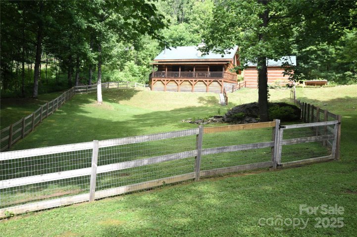 120 Spotted Fawn Lane sold home in The Willows, Waynesville, NC