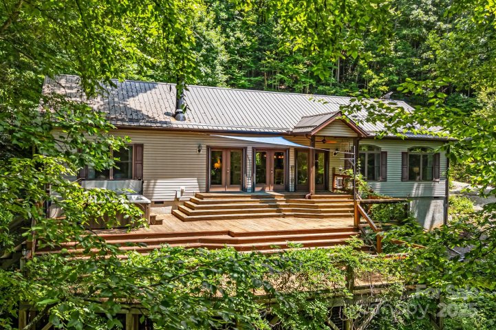 Homes in Bear Wallow, Canton