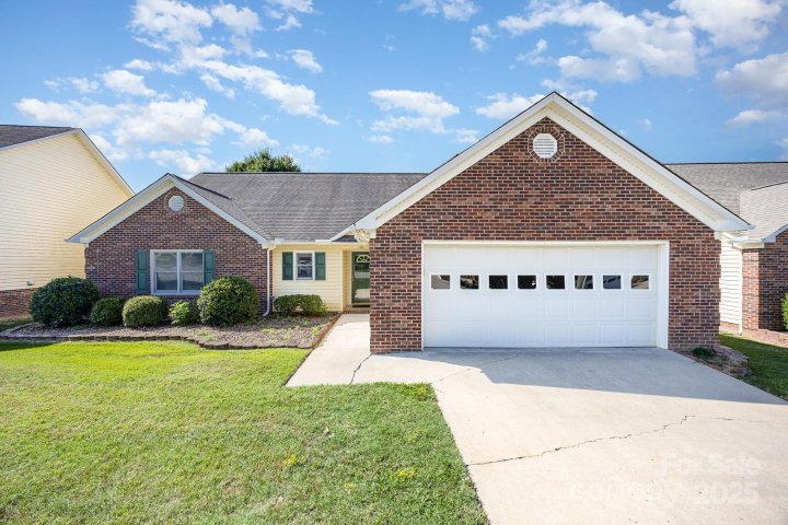 118 Pond View Drive sold home in Hidden Creek, Salisbury, NC