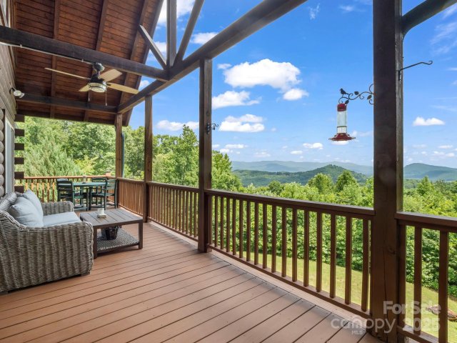 537 Summit Parkway sold home in The Summit, Bostic, NC