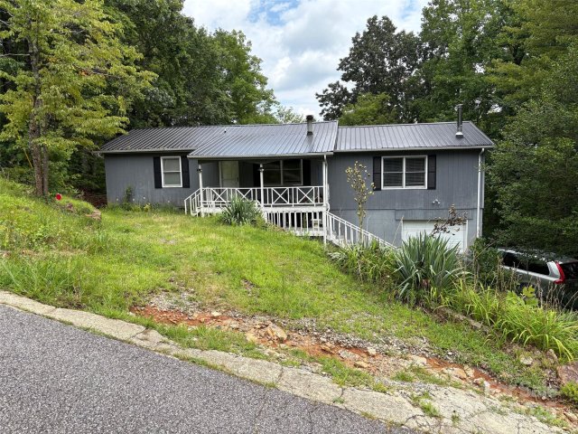 3166 Holly Road active home in Pine Mountain Estates, Connelly Springs, NC