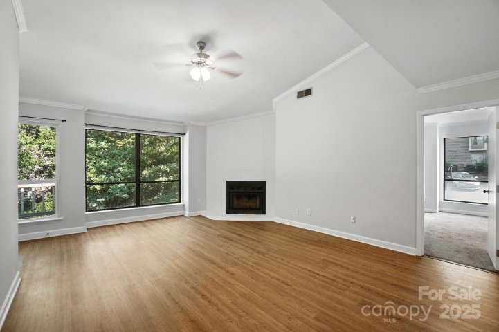 1606 Sharon Road 38 sold home in Sharon Place, Charlotte, NC