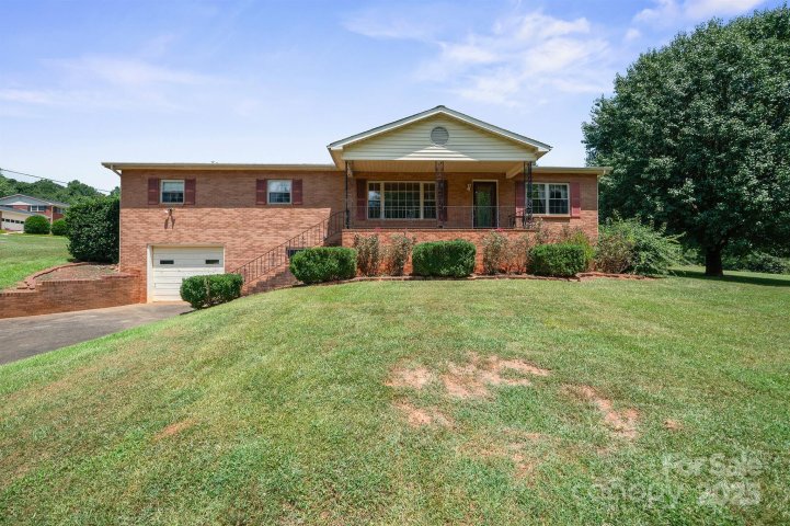 307 Brentwood Road sold home in Brentwood, Morganton, NC