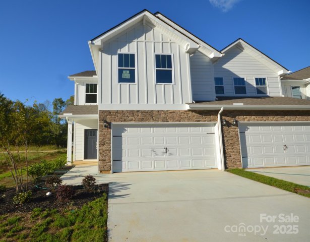 119 Sugg Trail pending home in Pleasant Grove Townhomes, Weaverville, NC