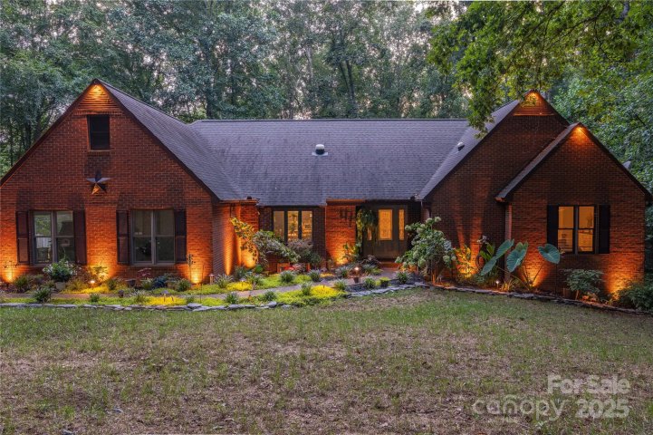 408 Florence Circle sold home in Mitchell Aire, Statesville, NC