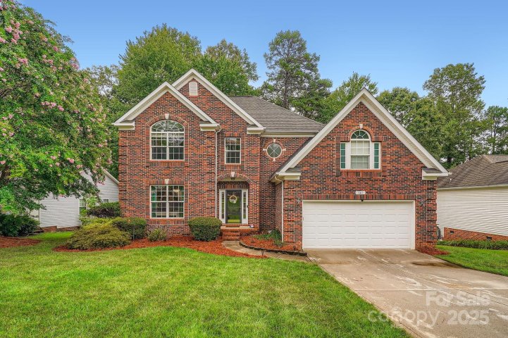 141 Broken Pine Lane sold home in Glynwater, Mooresville, NC