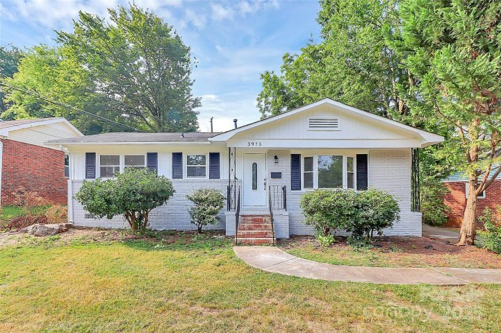 3915 Crestridge Drive sold home in Rollingwood, Charlotte, NC