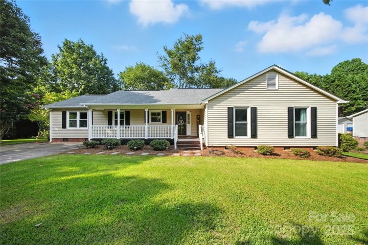 4532 Tree Haven Court sold home in Huntington Forest, Gastonia, NC