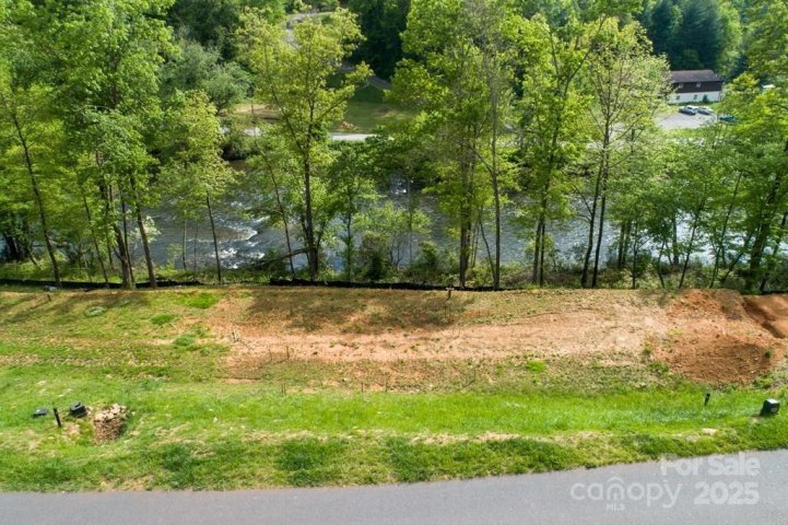 316 River Club Drive active home in Cullowhee River Club, Cullowhee, NC
