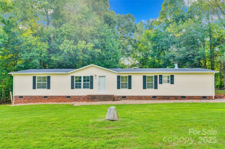 166 Crystal Bay Drive sold home in Crystal Bay, Mooresville, NC