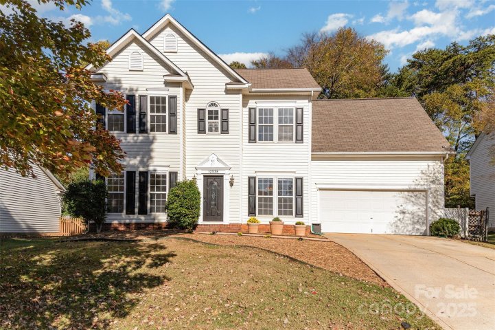 12538 Cardinal Woods Drive sold home in Cardinal Woods, Pineville, NC