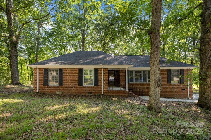 11819 Lansbury Court sold home in Wood Creek Plantation, Charlotte, NC