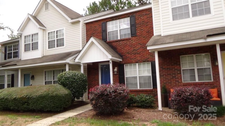 3105 Brockhampton Court sold home in Rossmore, Charlotte, NC