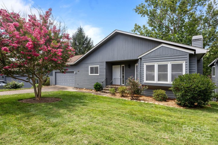 34 Larkspur Court B sold home in Hawthorne, Asheville, NC