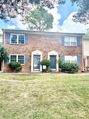 8816 Hunter Ridge Drive sold home in Lexington Commons, Charlotte, NC