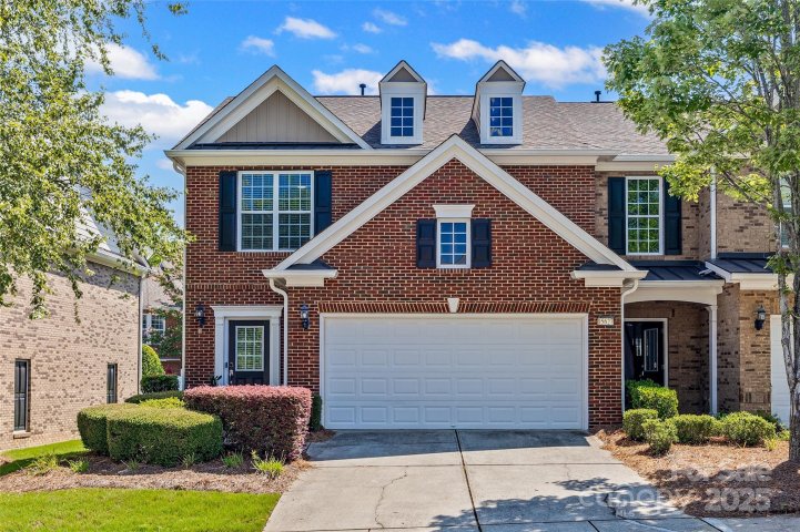 15627 Canmore Street sold home in Ardrey Kell Villages, Charlotte, NC