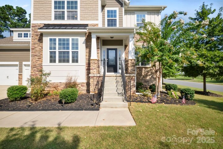 188 Sweet Briar Drive sold home in The Retreat At Rayfield, Indian Land, SC