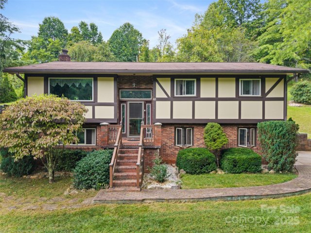 41 Red Fox Den Road sold home in Dogwood Heights, Mars Hill, NC