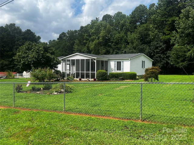 11725 Forestwinds Lane sold home in Eagle Chase, Charlotte, NC