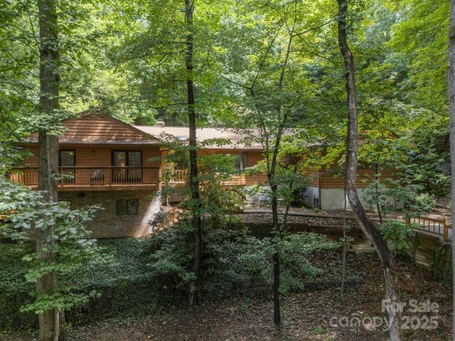 39 Foxglove Road sold home in Timber Creek, Hendersonville, NC