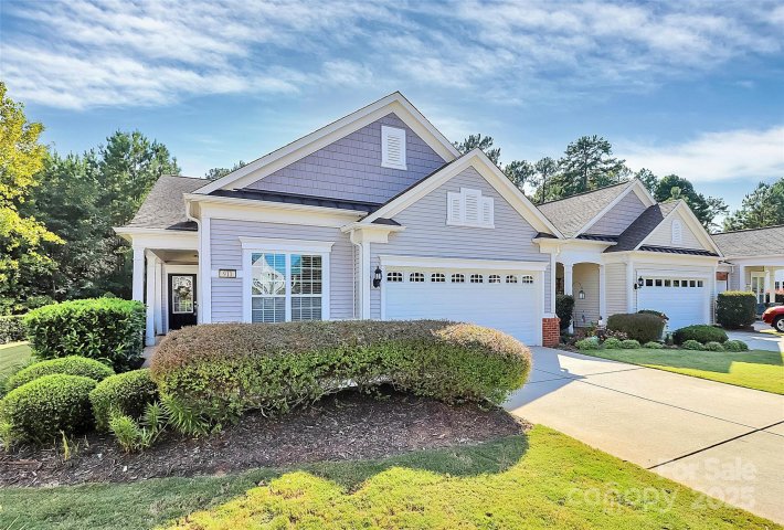 911 Lily Magnolia Court active home in Sun City Carolina Lakes, Fort Mill, SC